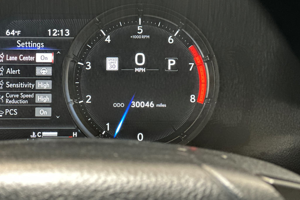 2022 Lexus IS 350 31