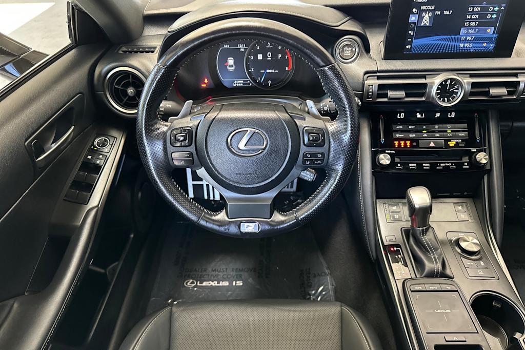 2022 Lexus IS 350 11