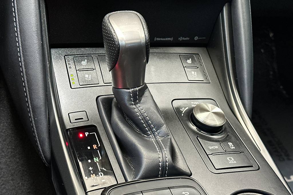 2022 Lexus IS 350 14
