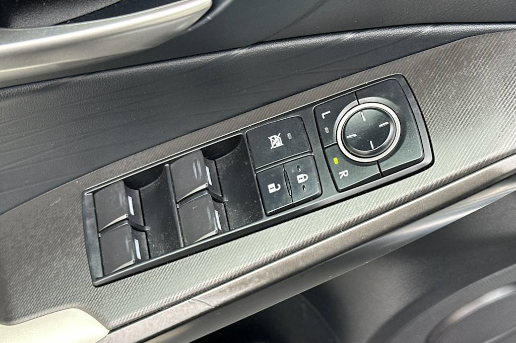 Thumbnail: 2023 Lexus IS - 21