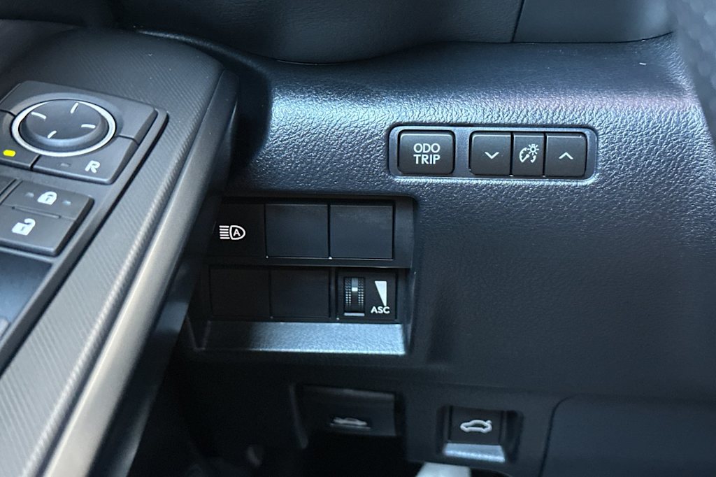 2024 Lexus ES 350 F Sport 32