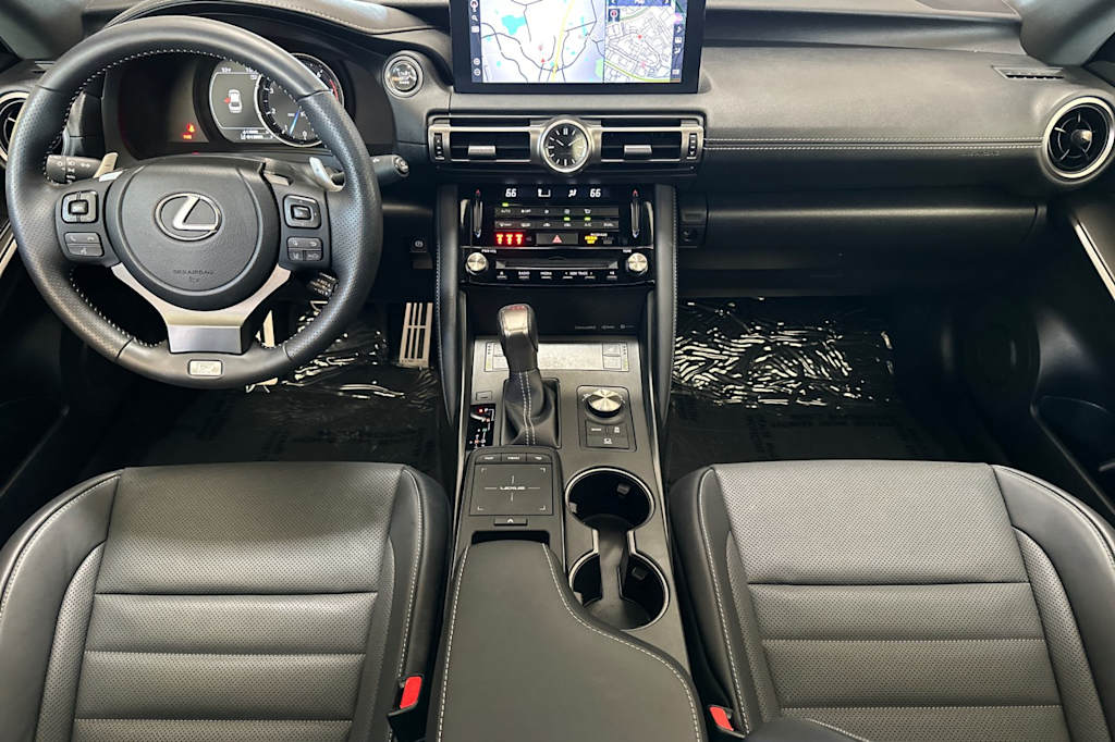 Thumbnail: 2022 Lexus IS - 2