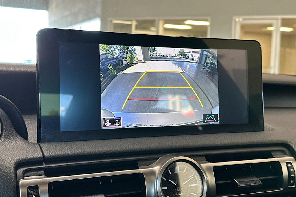 Thumbnail: 2022 Lexus IS - 26