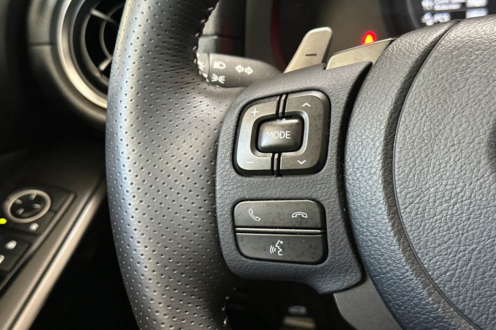 Thumbnail: 2022 Lexus IS - 30