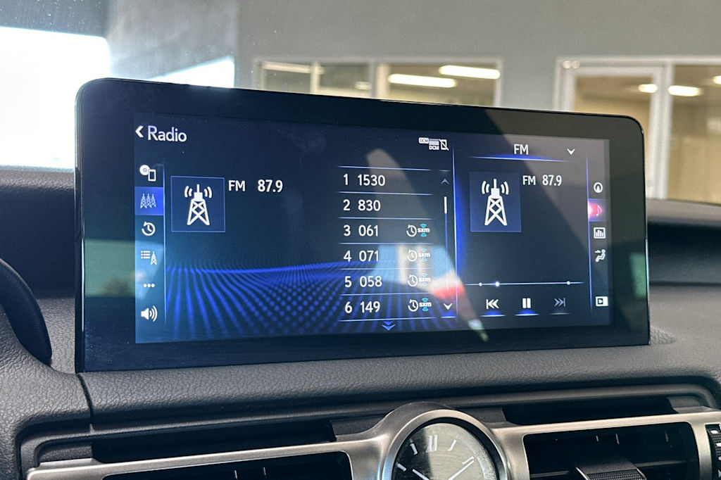 Thumbnail: 2022 Lexus IS - 13