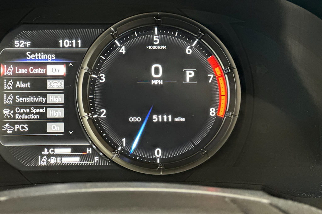 Thumbnail: 2022 Lexus IS - 32