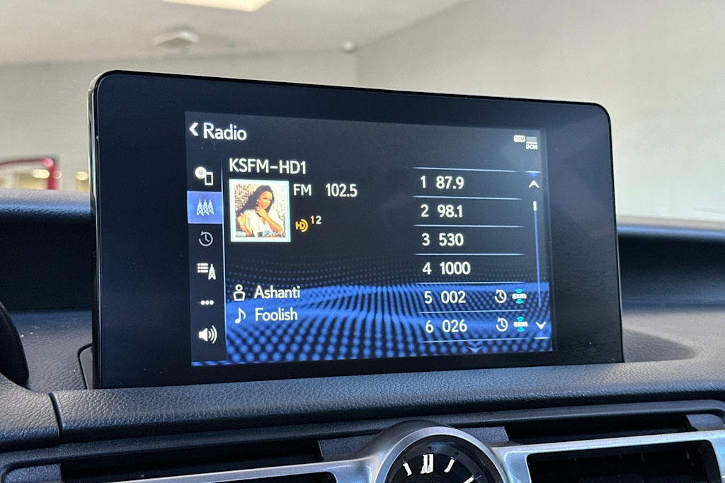 2021 Lexus IS 350 13