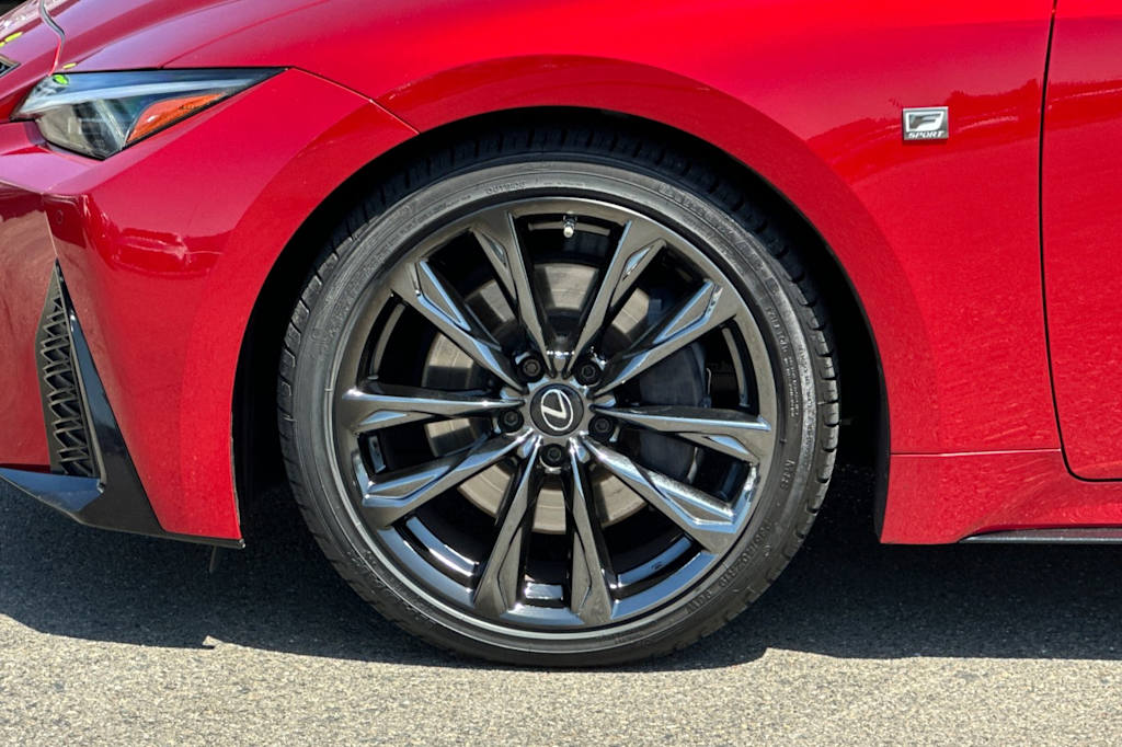 2021 Lexus IS 350 8