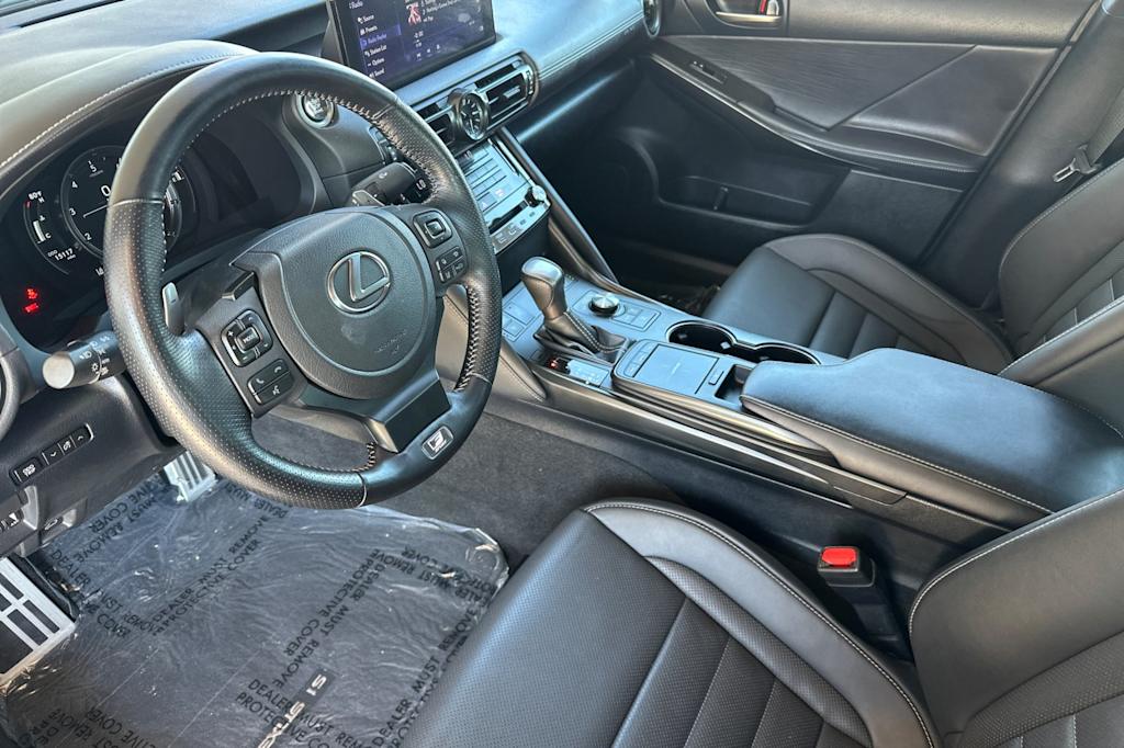 Thumbnail: 2024 Lexus ES - 9