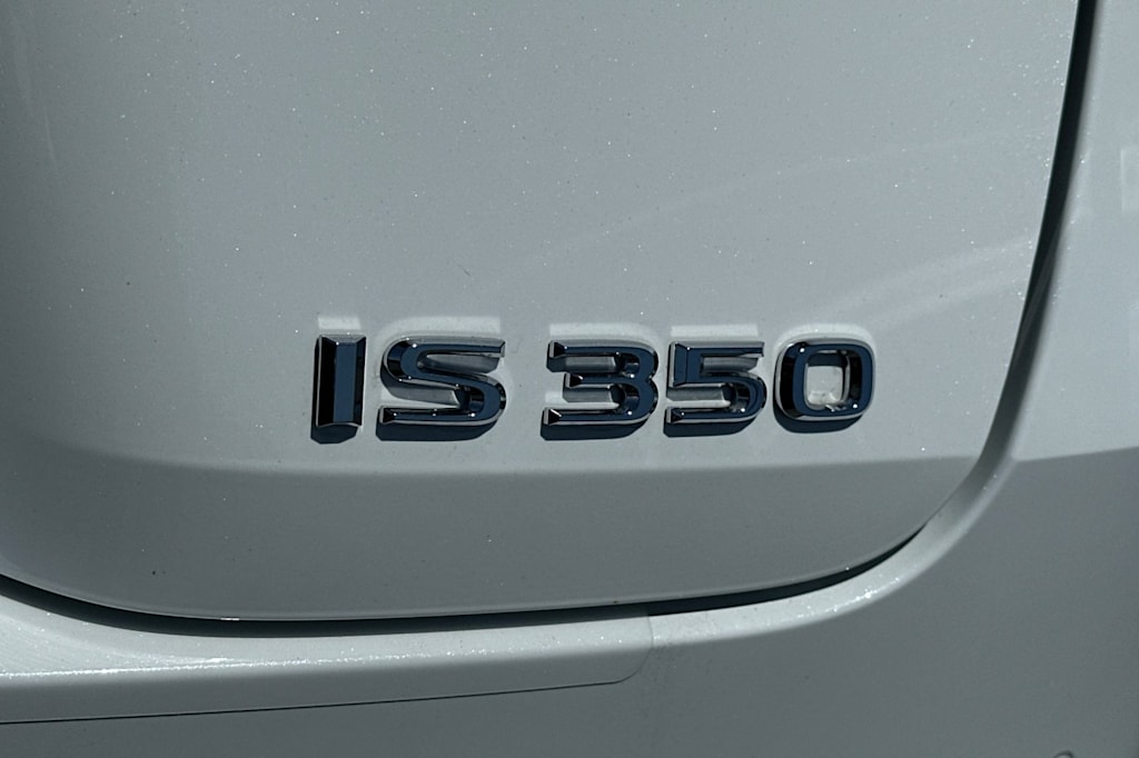 Thumbnail: 2025 Lexus ES - 7