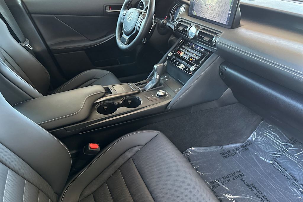 Thumbnail: 2025 Lexus ES - 12