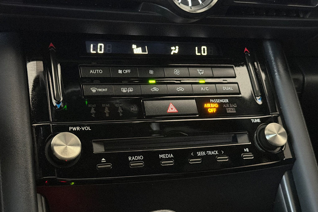 Thumbnail: 2024 Lexus ES - 27