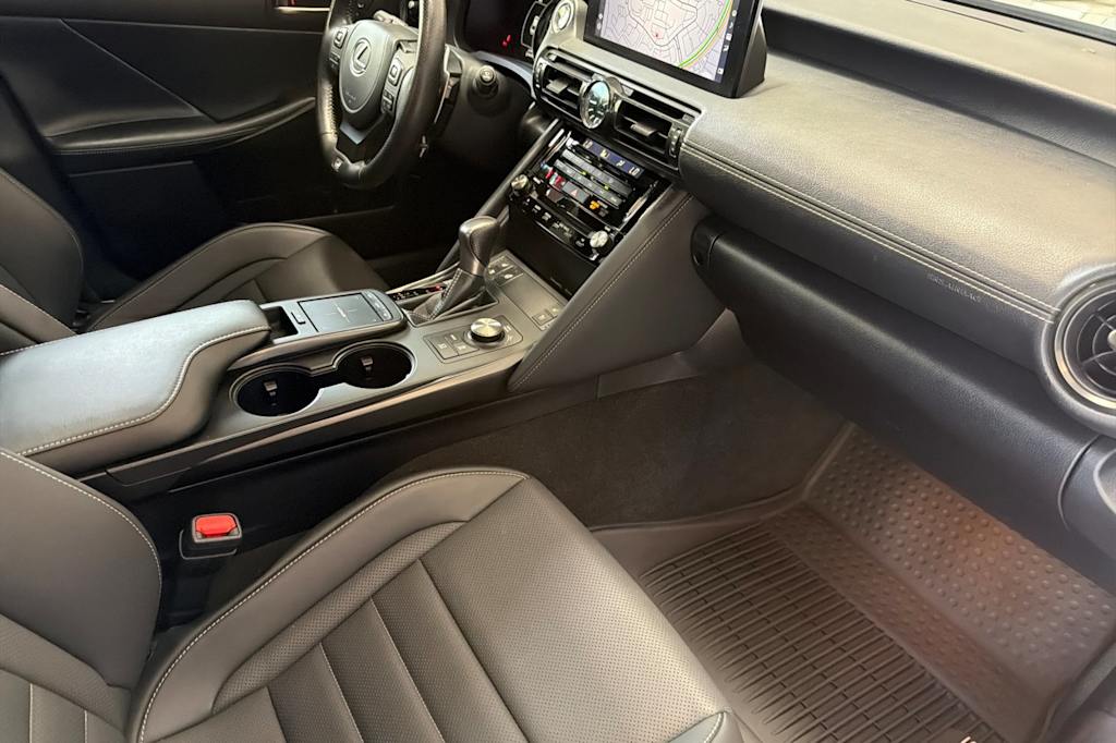 Thumbnail: 2024 Lexus ES - 12