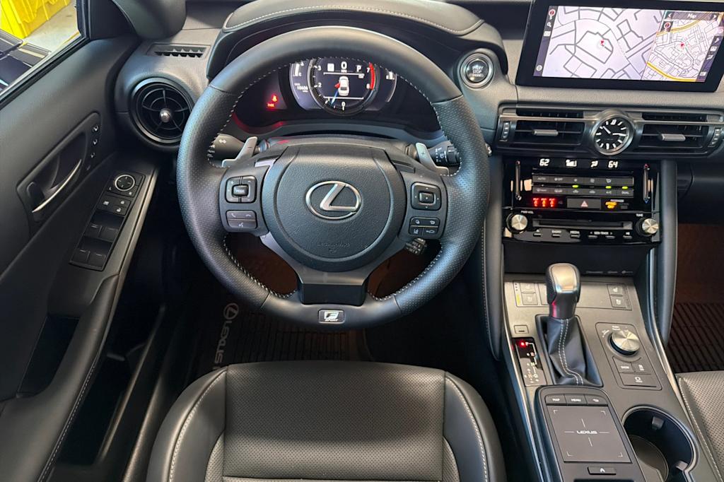 Thumbnail: 2024 Lexus ES - 11