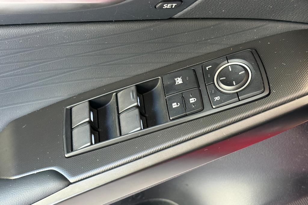 Thumbnail: 2024 Lexus ES - 21