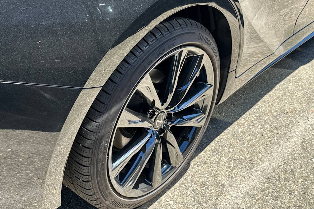 Thumbnail: 2024 Lexus ES - 15