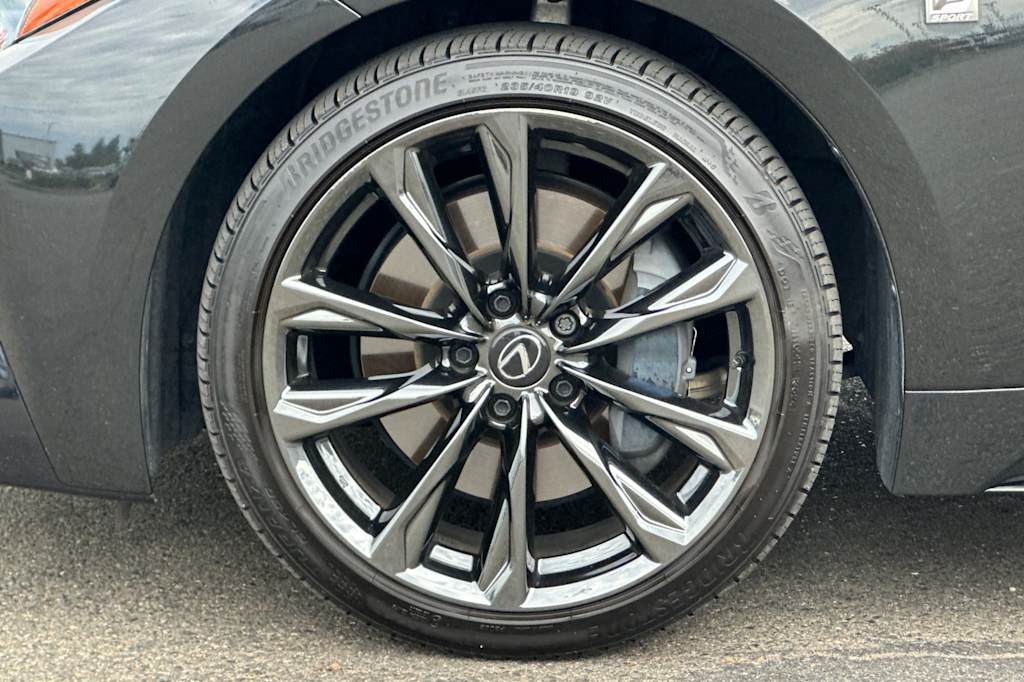 Thumbnail: 2024 Lexus ES - 8
