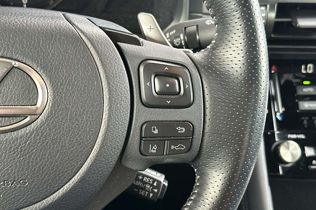 Thumbnail: 2024 Lexus ES - 30