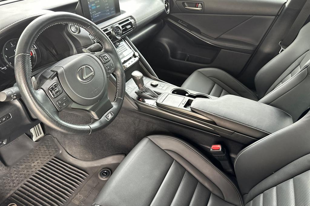 Thumbnail: 2024 Lexus ES - 9