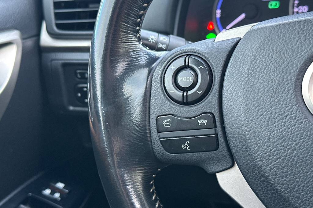 Thumbnail: 2015 Lexus CT - 27