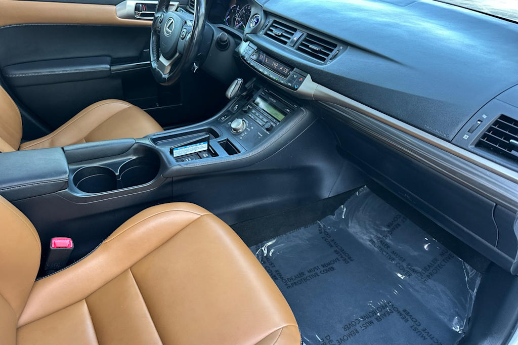 Thumbnail: 2015 Lexus CT - 11