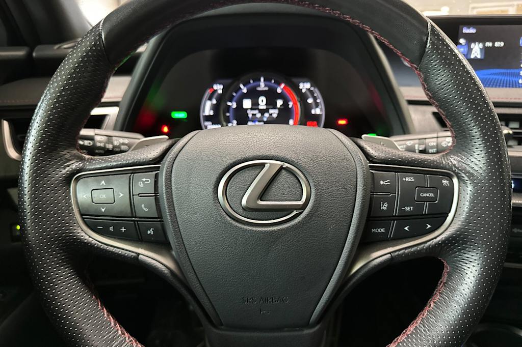 Thumbnail: 2020 Lexus UX - 29