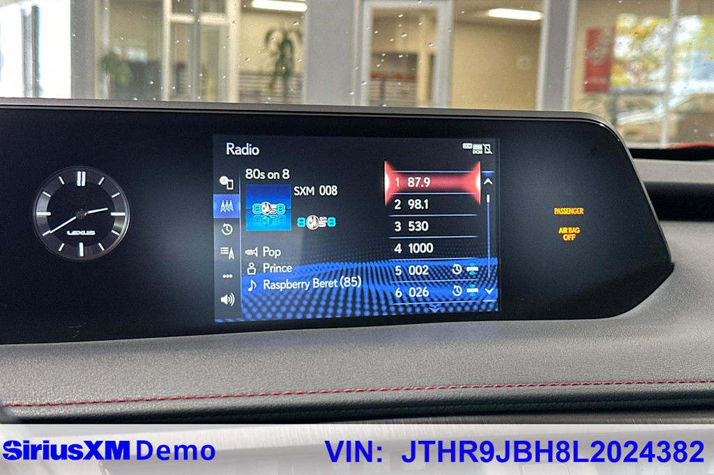 Thumbnail: 2020 Lexus UX - 18