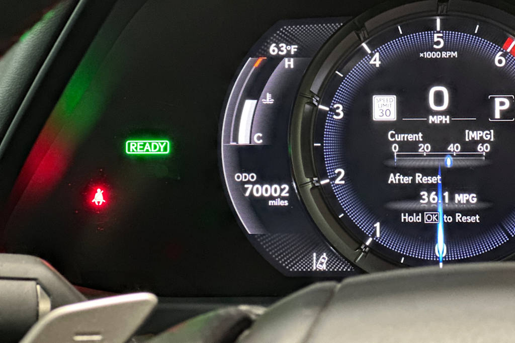 Thumbnail: 2020 Lexus UX - 32