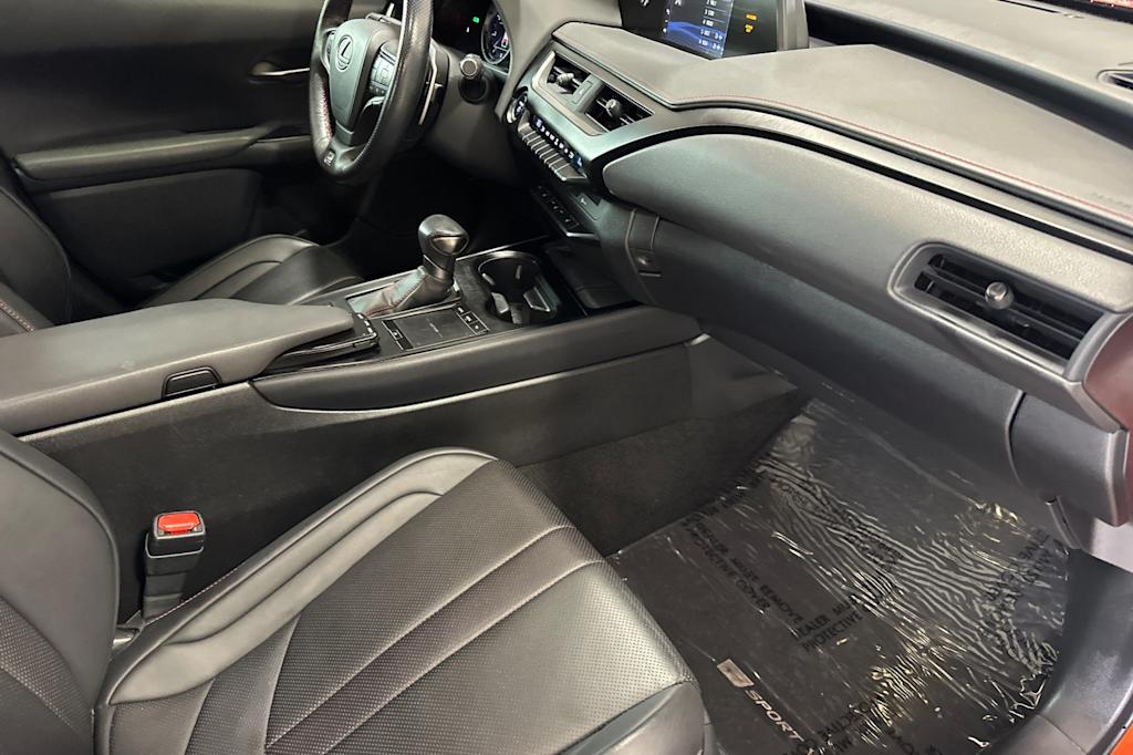 Thumbnail: 2020 Lexus UX - 13