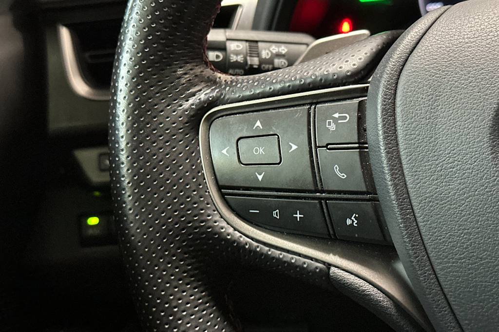 Thumbnail: 2020 Lexus UX - 30