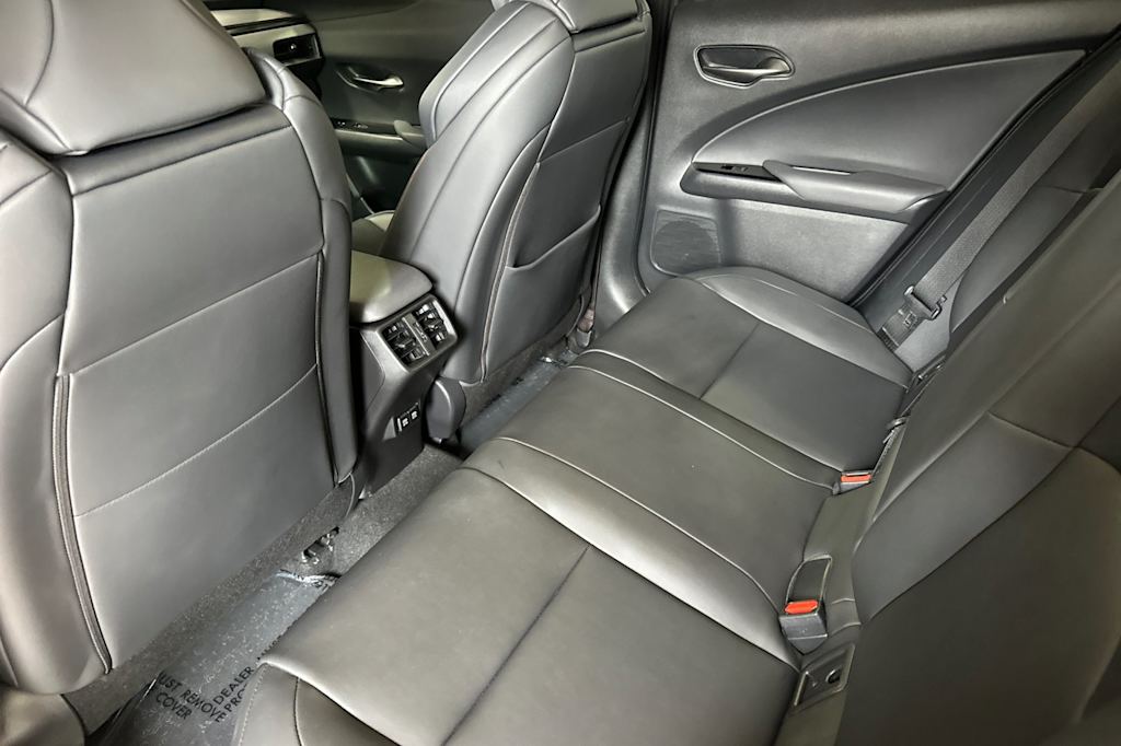 Thumbnail: 2020 Lexus UX - 11