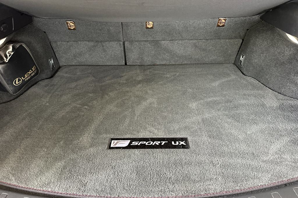 Thumbnail: 2020 Lexus UX - 17