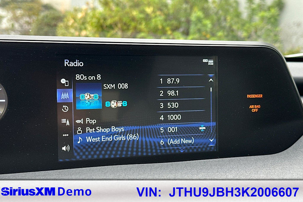 Thumbnail: 2019 Lexus UX - 34