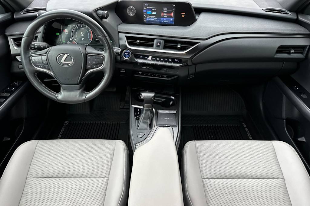 Thumbnail: 2019 Lexus UX - 2