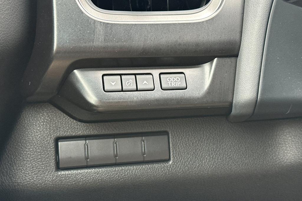 Thumbnail: 2019 Lexus UX - 33