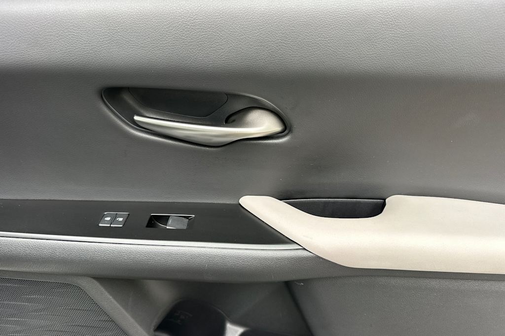 Thumbnail: 2019 Lexus UX - 25