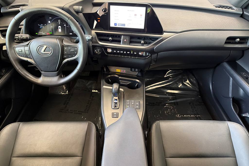 Thumbnail: 2025 Lexus UX - 2