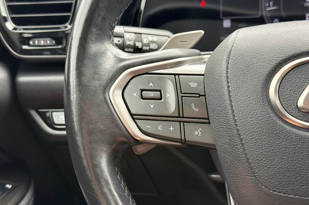 Thumbnail: 2024 Lexus ES - 29
