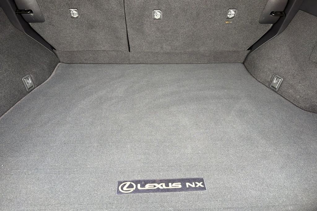 Thumbnail: 2024 Lexus ES - 16