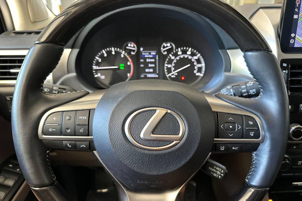 Thumbnail: 2022 Lexus GX - 30