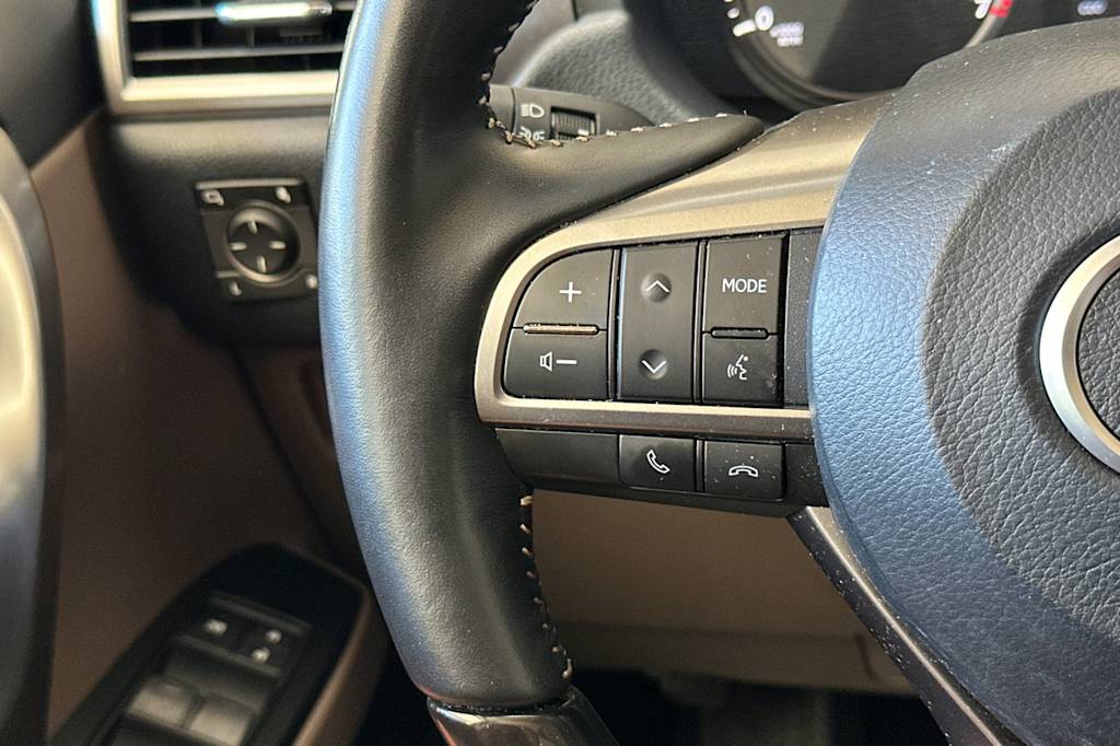 Thumbnail: 2022 Lexus GX - 31