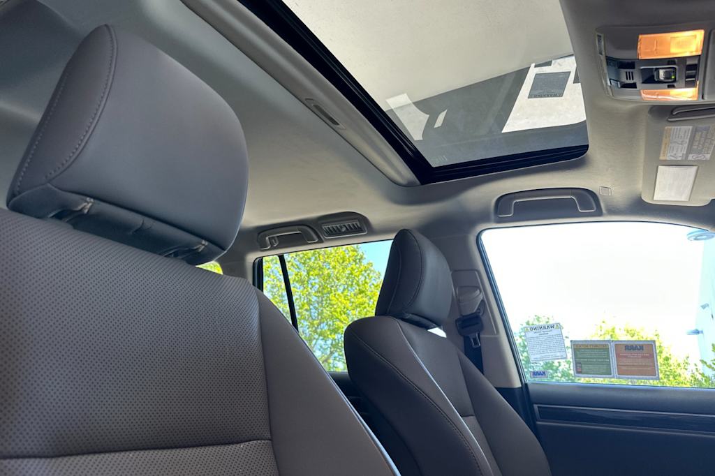 Thumbnail: 2022 Lexus GX - 24