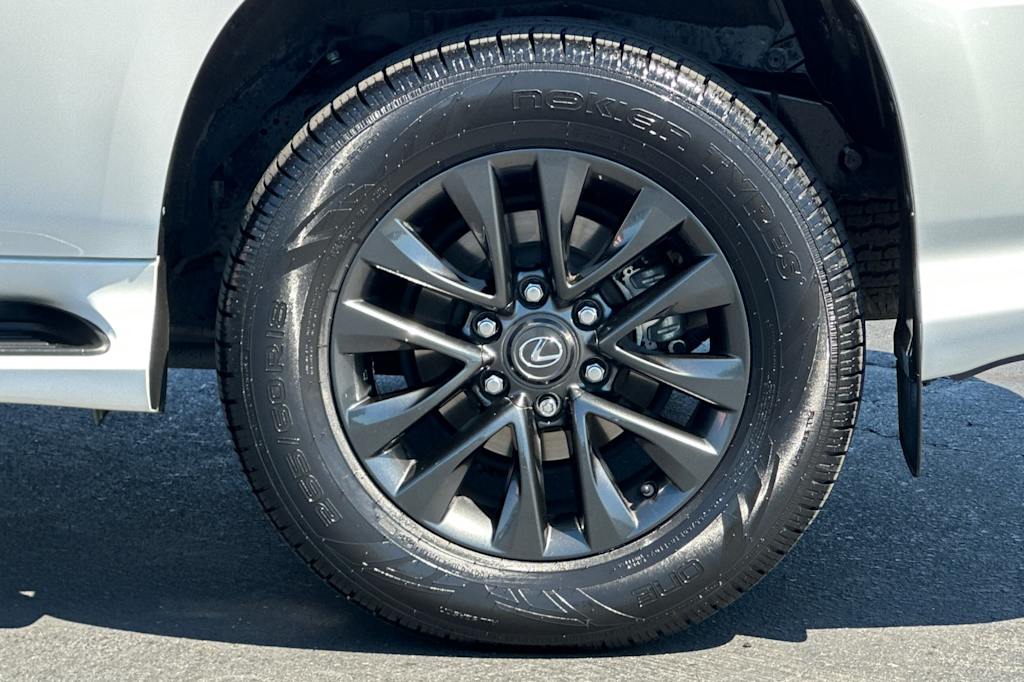 Thumbnail: 2021 Lexus GX - 8