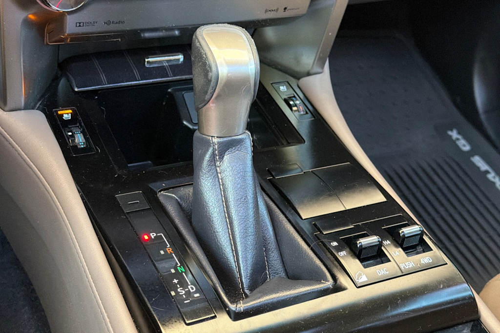 Thumbnail: 2020 Lexus GX - 14