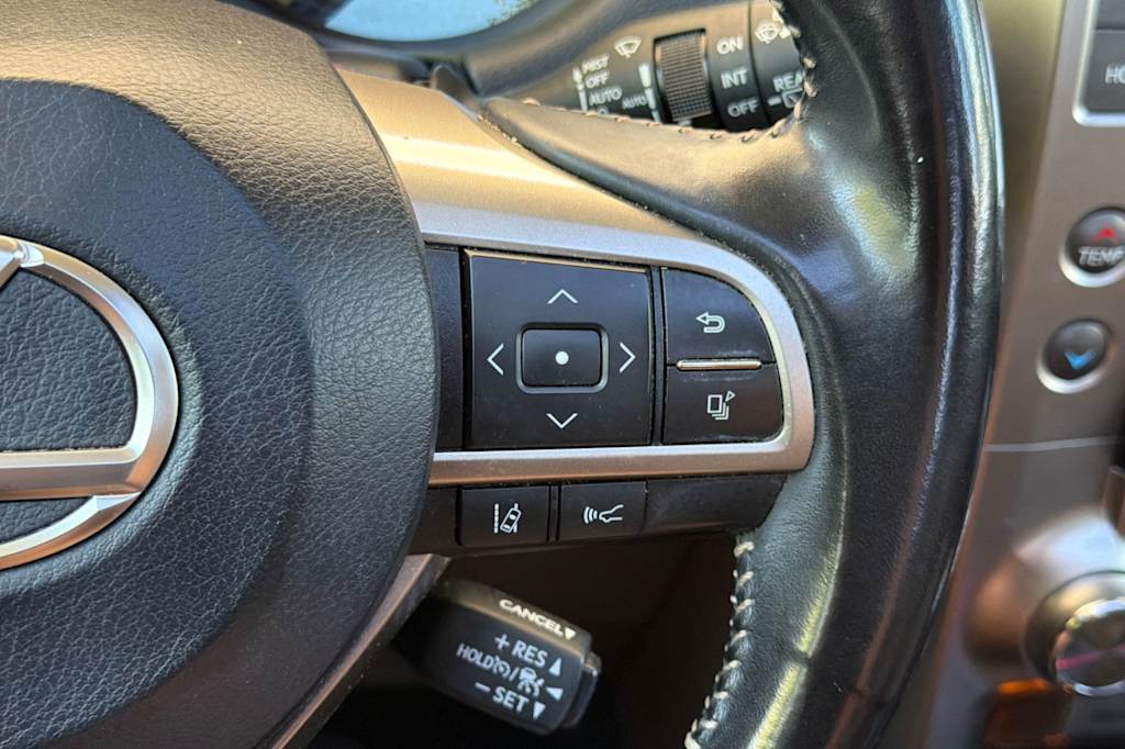 Thumbnail: 2020 Lexus GX - 32