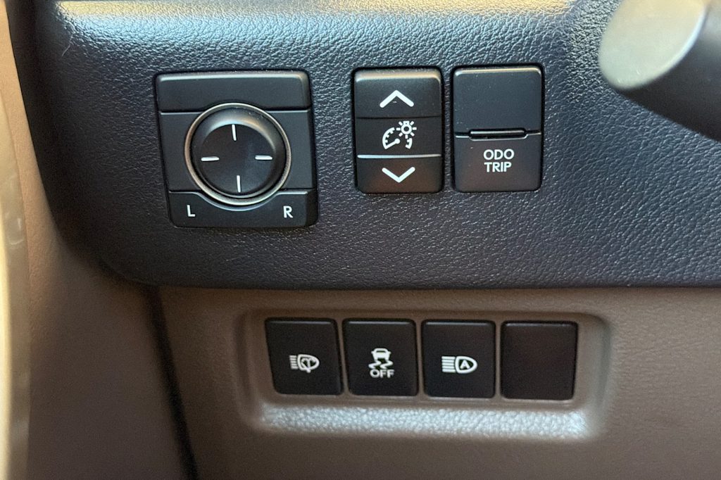 Thumbnail: 2020 Lexus GX - 34