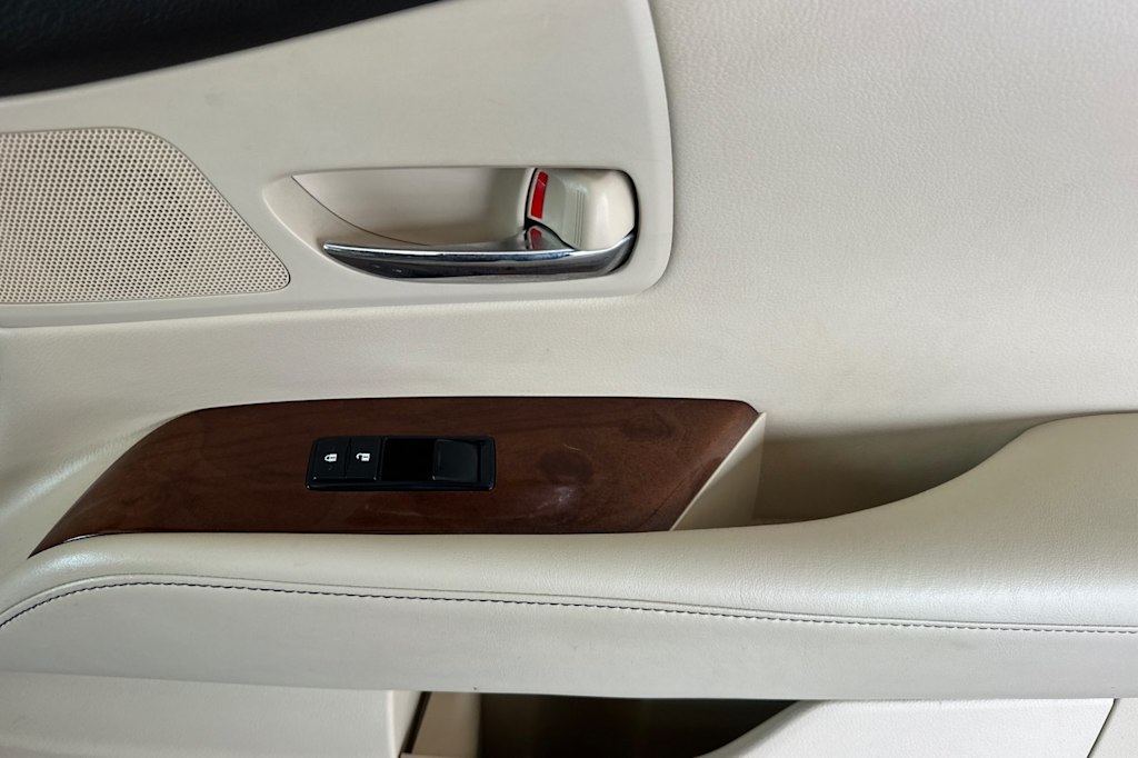 Thumbnail: 2013 Lexus RX - 25