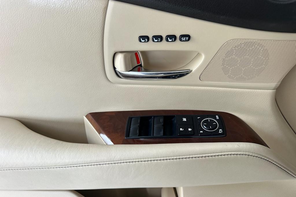 Thumbnail: 2013 Lexus RX - 21