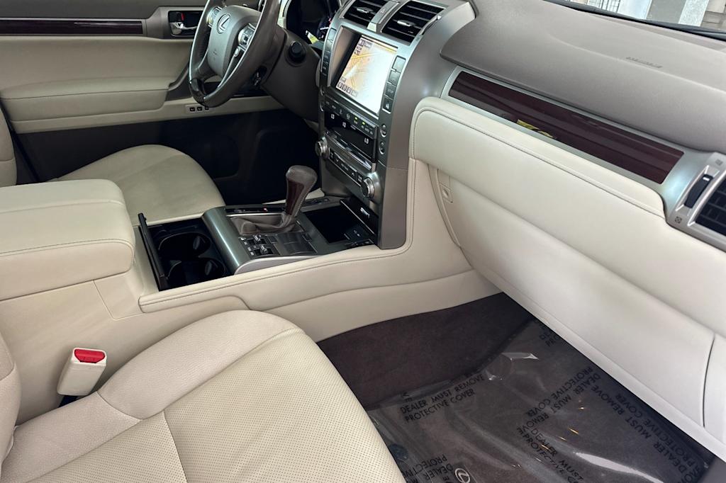 Thumbnail: 2017 Lexus GX - 23