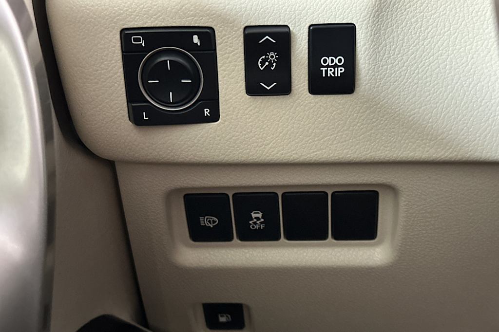 Thumbnail: 2017 Lexus GX - 34